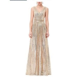 Gold gown. Dress. Bridesmaid